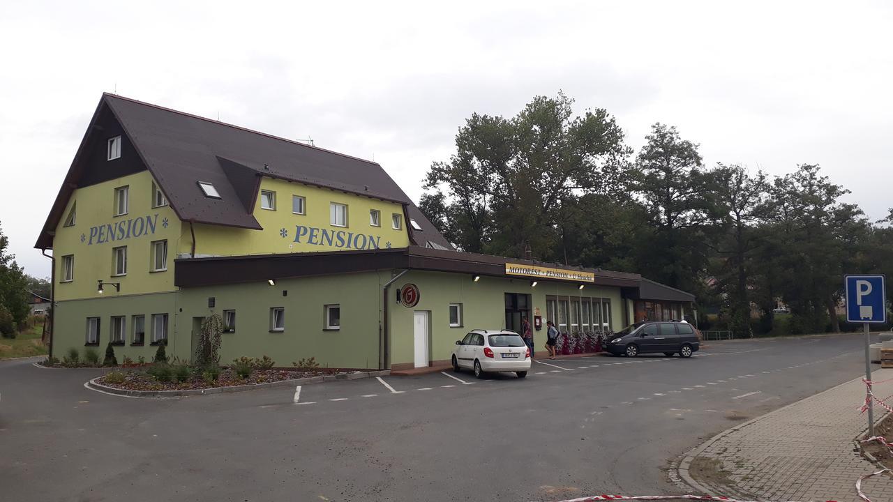 Motorest-Pension U Hrachu,S.R.O. Hotel Klatovy Exterior photo